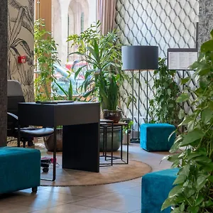vizitați hotelul